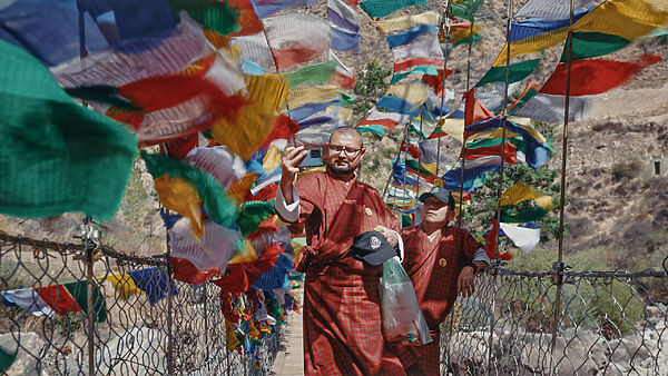 Agent of Happiness – Ciné-club Chablaisien